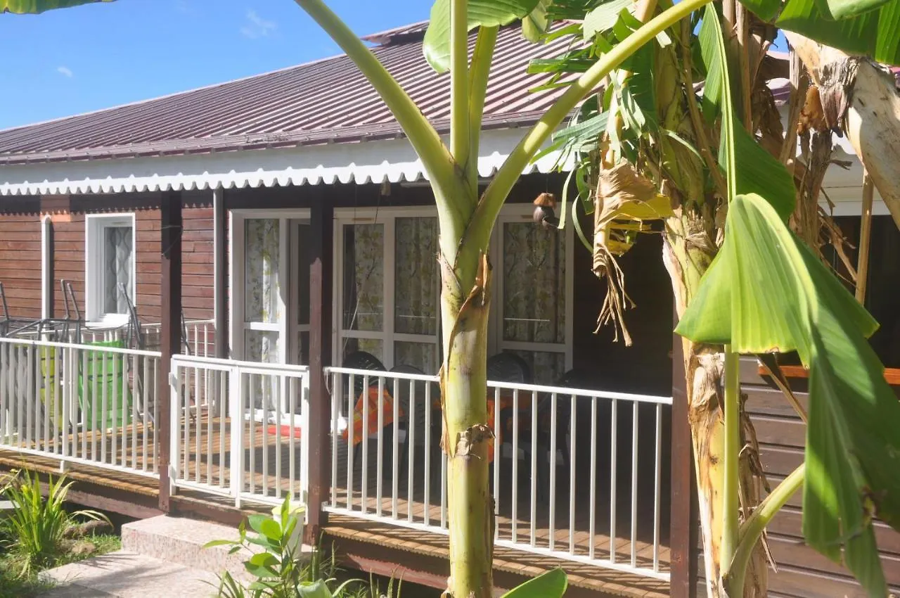 Les Bungalows D'Arly Bouillante Сasa de vacaciones