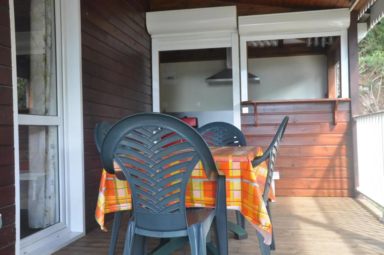 Les Bungalows D'Arly Bouillante Сasa de vacaciones