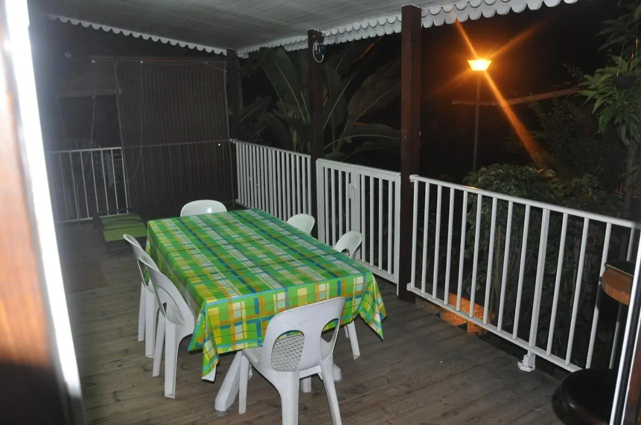 Les Bungalows D'Arly Bouillante Сasa de vacaciones